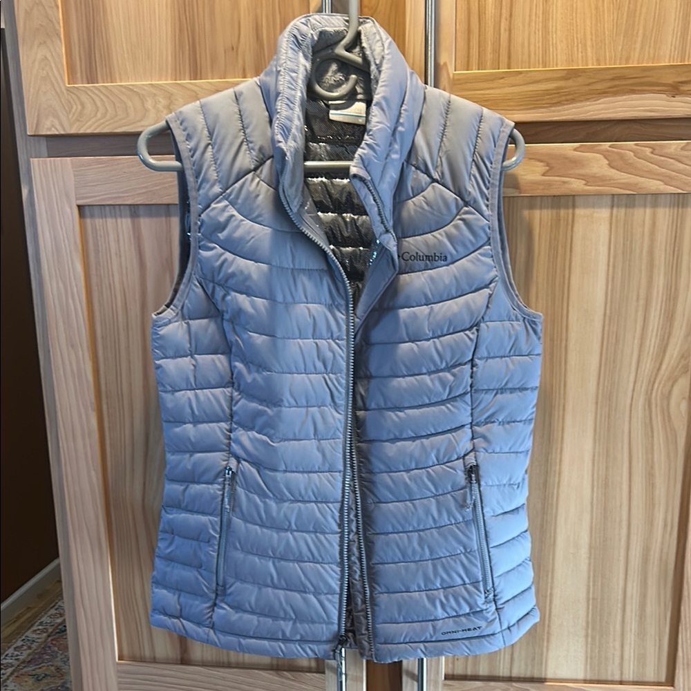 Columbia Women's gray Puffer Vest